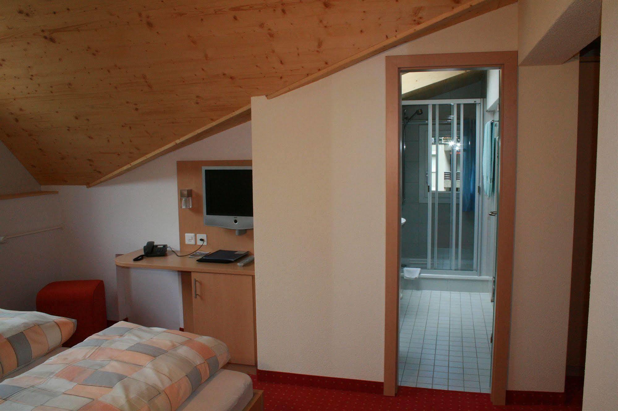 Hotel Cathrin เอนเกลเบิร์ก ภายนอก รูปภาพ